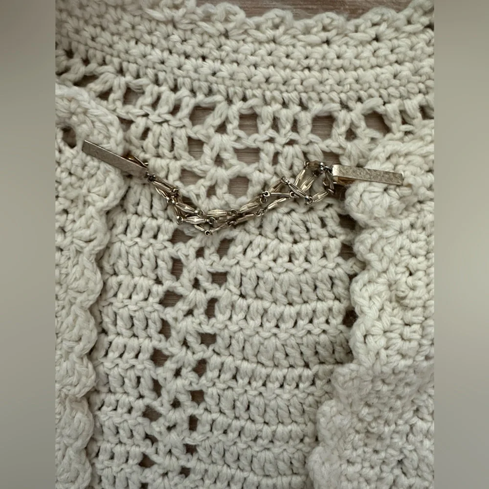 Vintage Handcrafted Knit Cape w/Vintage Sweater clip - Picture 5 of 7